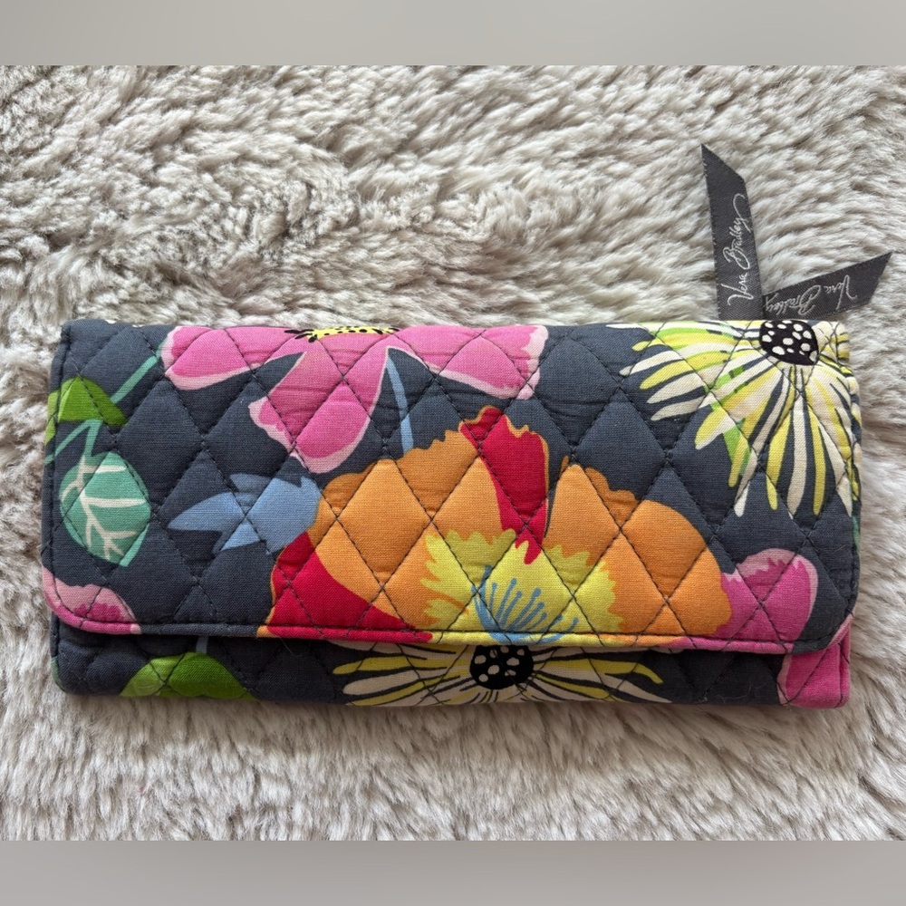 Vera Bradley Jazzy Blooms Trifold Wallet *RETIRED PRINT*